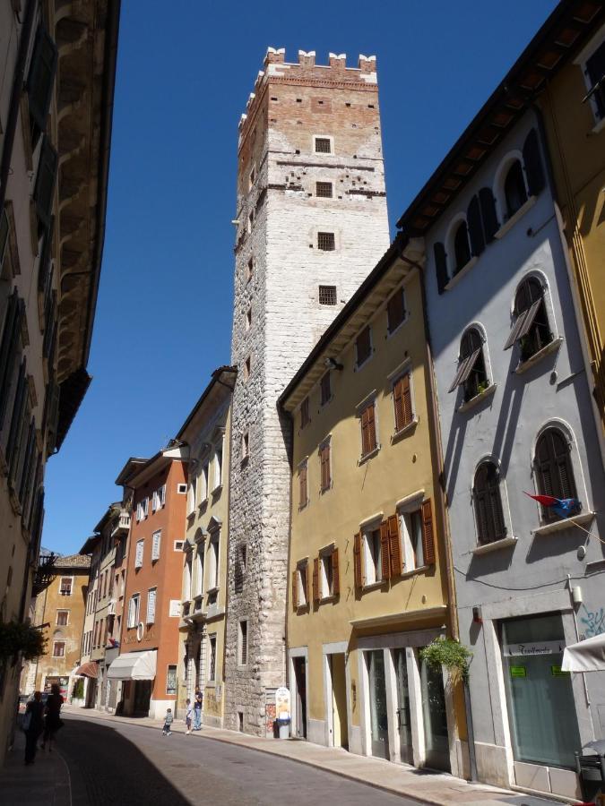 Al Cavour 34 Bed & Breakfast Trento Exterior photo