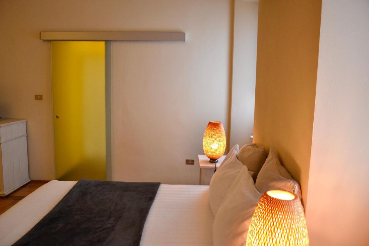 Al Cavour 34 Bed & Breakfast Trento Exterior photo